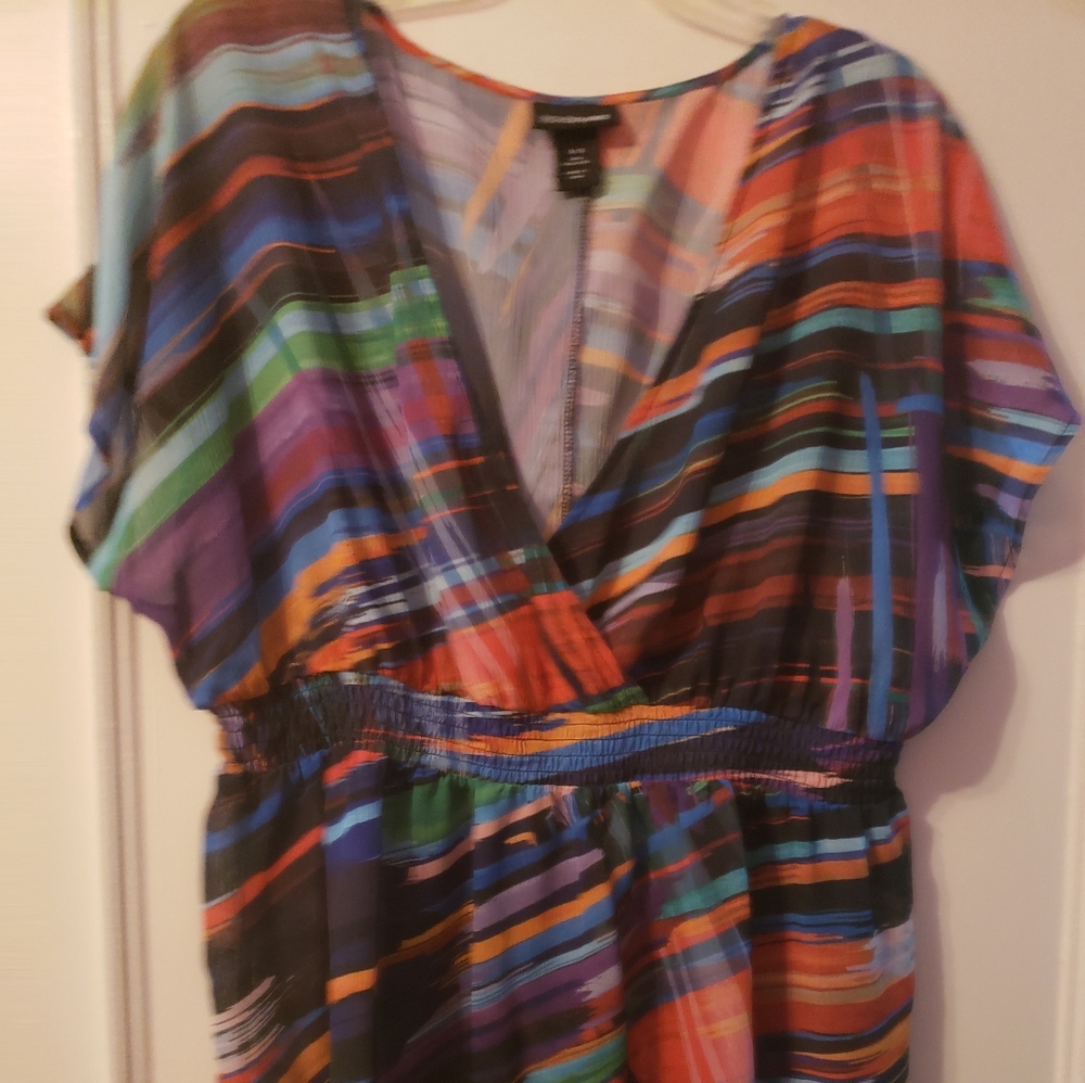 Multi color blouse - Picture 2 of 3